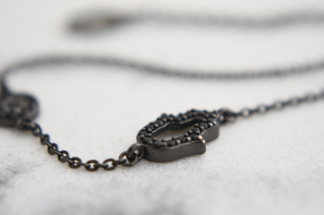 Elle Hand of Hamsa Chainlet in Black Gold