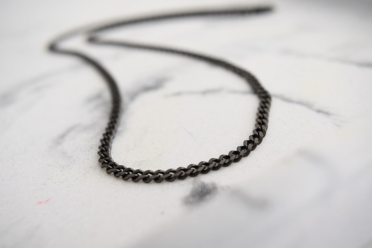 Keny Cuban Link Chain in Black Gold