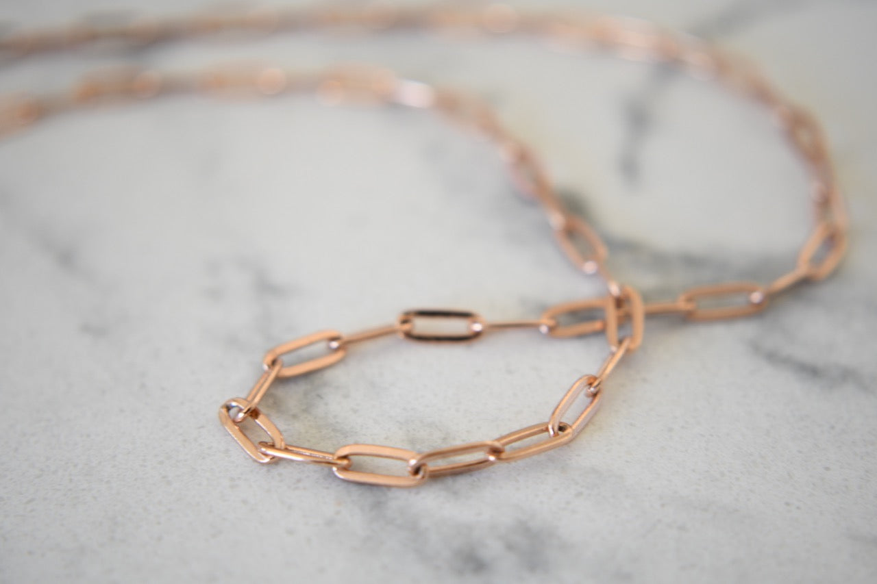 Ashes Paperclip Chain in Rose Gold