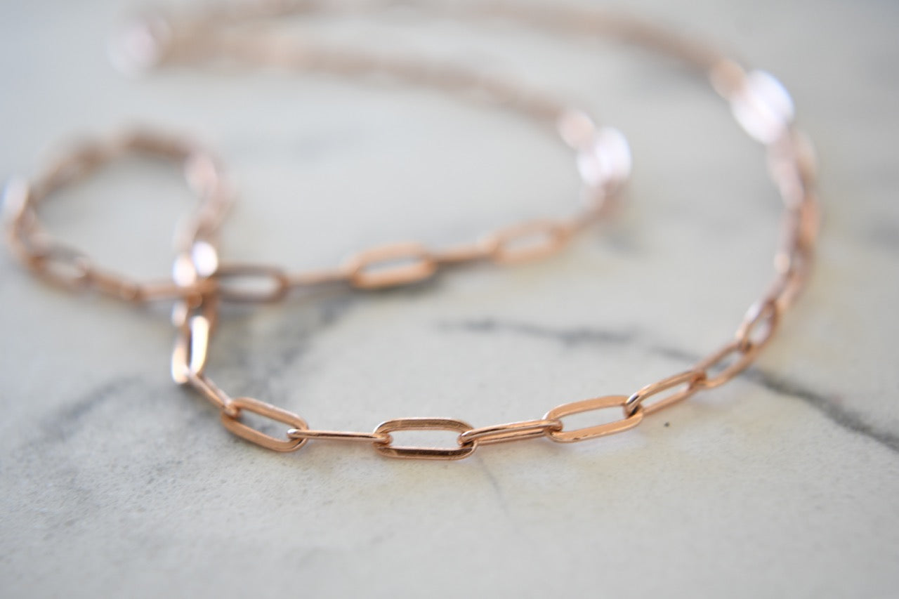 Ashes Paperclip Chain in Rose Gold
